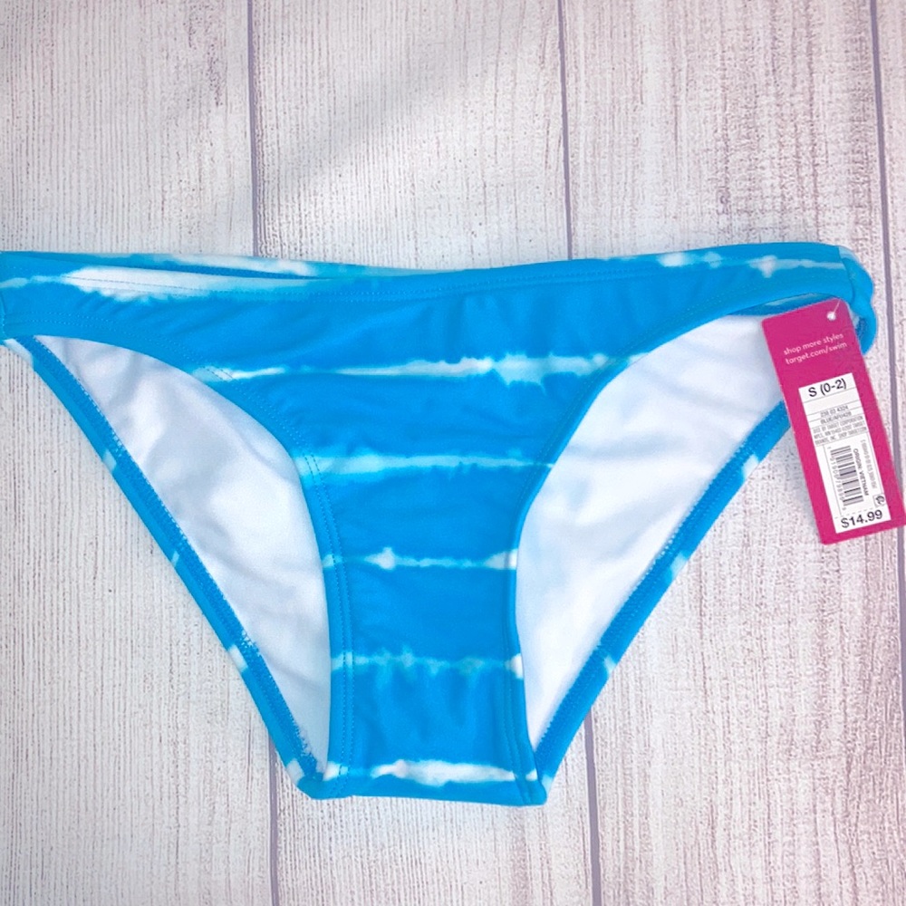 Blue and white tie-dye bikini bottoms